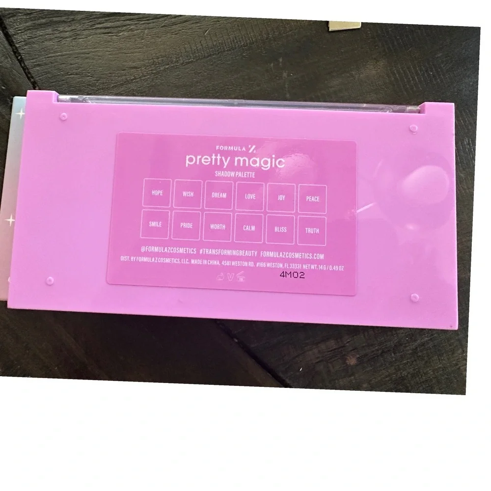 Formula Z Pretty Magic Shadow Palette 12 Shades Vegan Hyaluronic Z New